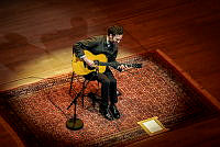 25.11.04_Julian_Lage_c_Sebastian_Madej (22).jpg