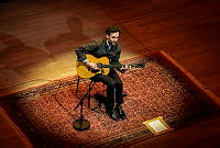 25.11.04_Julian_Lage_c_Sebastian_Madej (4).jpg