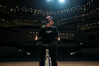 250312_Fabio_Wibmer_Stunt_Dach_c_Masters_of_Dirt (15).jpg