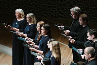 251011_Ensemble_Resonanz_Maria_listra_Tonu_Kaljuste_c_Daniel_Dittus_12.jpg