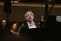 251202_SWR_Symphonieorchester_Francois-Xavier_Roth_Jean-Frederic_Neuburger_EPGS_c_Daniel_Dittus_17.jpg