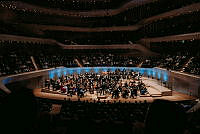 251230_NDR_Elbphilharmonie_Orchester_Manfred_Honeck_c_Sophie_Wolter(4).jpg
