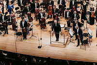 251230_NDR_Elbphilharmonie_Orchester_Manfred_Honeck_c_Sophie_Wolter(9).jpg