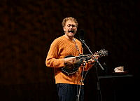 260305_EPKS_Chris Thile_Mandoline_CarolinWindel_ 31 (27).jpg
