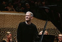 260312_Reflektor_Brad_Mehldau_Clarc_Rundell_Hamburger_Camerata_c_Daniel_Dittus_20.jpg